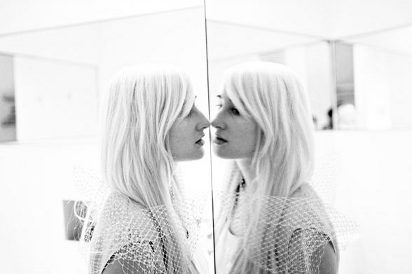 2206_music_zola-jesus_t588