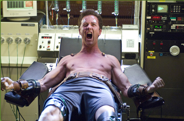 photo-of-edward-norton-as-bruce-banner-in-incredible-hulk-movie-photo-3