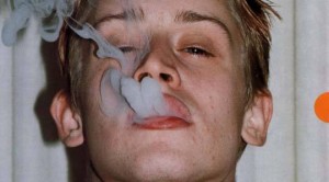 macaulay-culkin-smoke-300x166